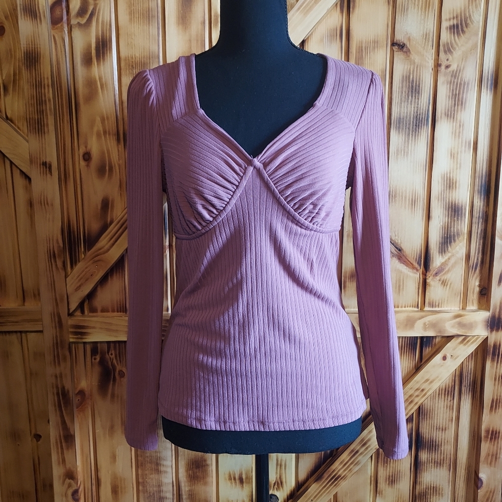 S.C. Society women's pink v neck long sleeve top - Size small